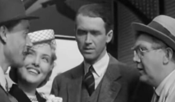 Virginia Ann Patton Moss smiling at the other cast members of “It’s a Wonderful Life.”